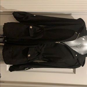 Women’s lightweight jacket with detail